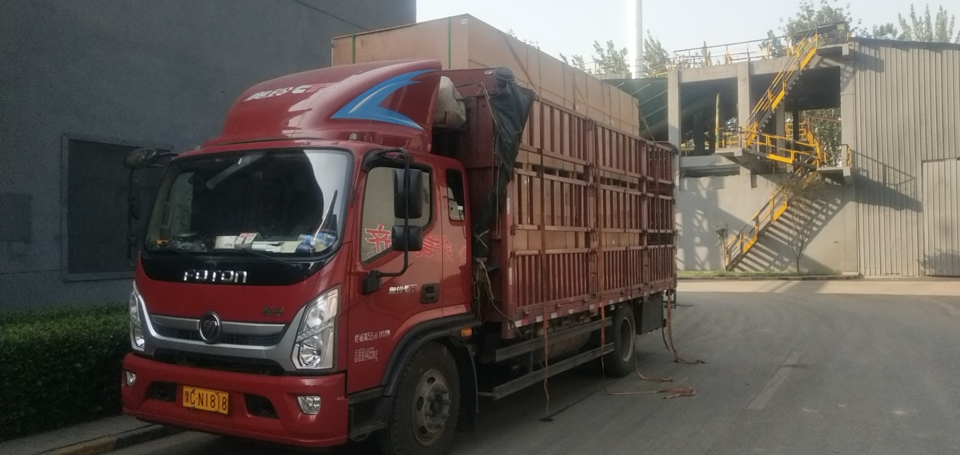 塑燒板發貨裝車 塑燒板發貨裝車