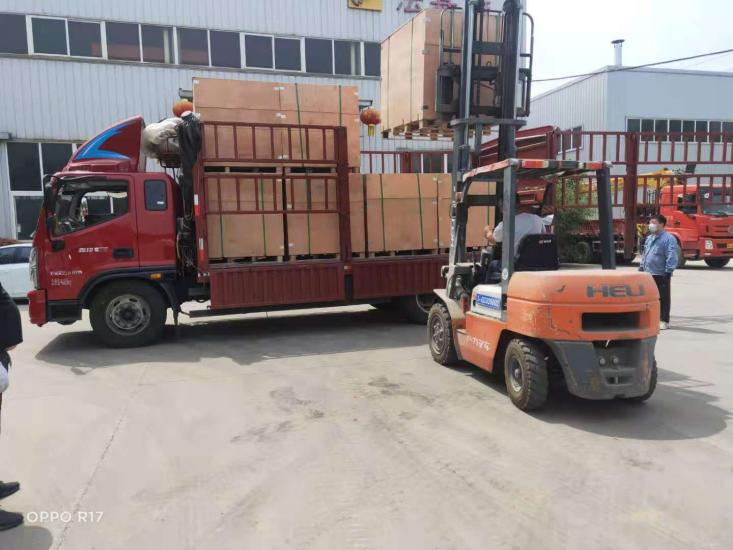 pe燒結板裝箱發貨 pe燒結板裝箱發貨